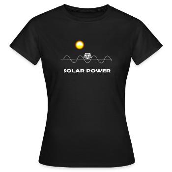 ECG Heartline Sine Sun Panneau solaire renouvelable - T-shirt Femme - noir - Devant - AI Model Female 172 dark (172cm)