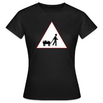 Männer und Bier - was braucht man(n) mehr? - Frauen T-Shirt - Schwarz - Vorne - AI Model Female 172 dark (172cm)