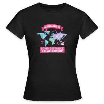 Fernbeziehung - Frauen T-Shirt - Schwarz - Vorne - AI Model Female 172 dark (172cm)
