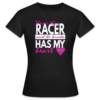 Rennfahrer hat mein Herz - Frauen T-Shirt - Schwarz - Vorne - AI Model Female 172 dark (172cm)