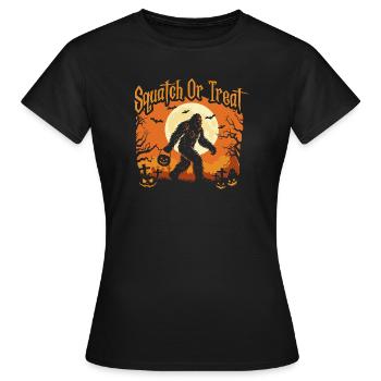Kniebeugen oder Leckerli Spooky Bigfoot Halloween - Frauen T-Shirt - Schwarz - Vorne - AI Model Female 172 dark (172cm)