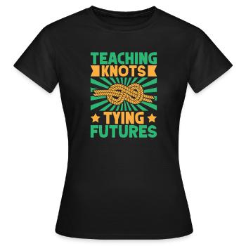 Girl Scout Leader Teaching Knots Scout - Frauen T-Shirt - Schwarz - Vorne - AI Model Female 172 dark (172cm)