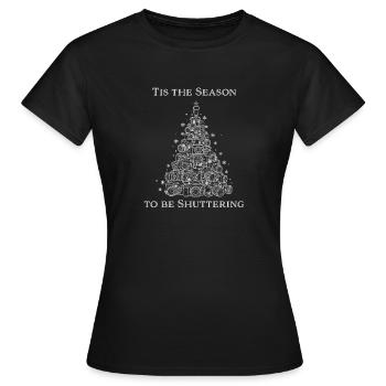 Xmas Camera Tree - Photography Gift - Women's T-Shirt - black - Front - AI Model Female 172 dark (172cm)