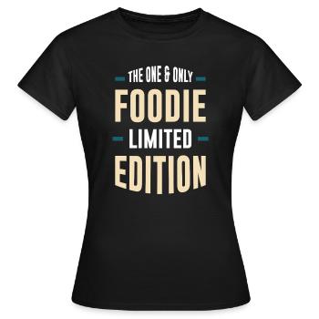 Édition limitée Foodie - T-shirt Femme - noir - Devant - AI Model Female 172 dark (172cm)