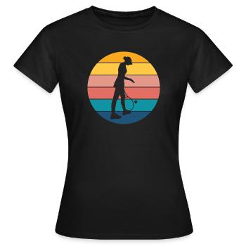 Tennis - Frauen T-Shirt - Schwarz - Vorne - AI Model Female 172 dark (172cm)