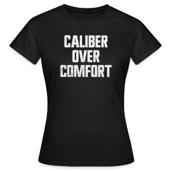 Calibre avant confort – Porte dissimulé conformément à la 2e V - T-shirt Femme - noir - Devant - AI Model Female 172 dark (172cm)