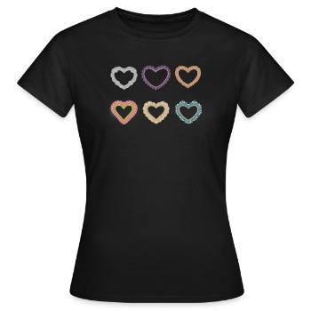 Cœurs en dentelle en filigrane - T-shirt Femme - noir - Devant - AI Model Female 172 dark (172cm)
