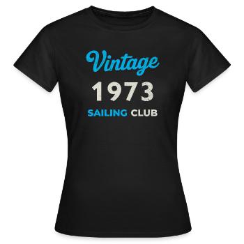 Millésime 1973 – Année de naissance rétro du Yachting Club - T-shirt Femme - noir - Devant - AI Model Female 172 dark (172cm)