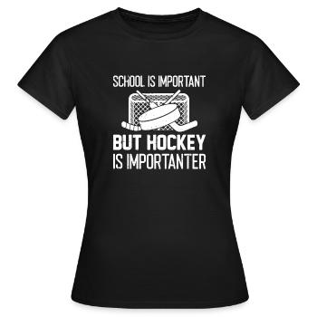 L’école est importante mais le hockey est plus important - T-shirt Femme - noir - Devant - AI Model Female 172 dark (172cm)