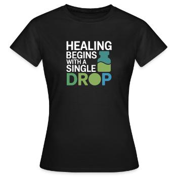 Die Homöopathie-Heilung beginnt professionell mit Einzeltropfen - Frauen T-Shirt - Schwarz - Vorne - AI Model Female 172 dark (172cm)
