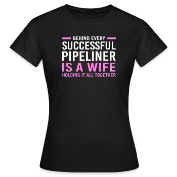 Locksmith Installer Assembly - Women's T-Shirt - black - Front - AI Model Female 172 dark (172cm)
