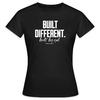 Built Different Built By God Psalm 139:14 - Frauen T-Shirt - Schwarz - Vorne - AI Model Female 172 dark (172cm)