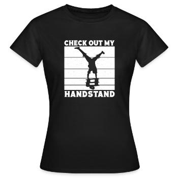 Graphisme de cirque Découvrez mon idée cadeau sur le poirier - T-shirt Femme - noir - Devant - AI Model Female 172 dark (172cm)