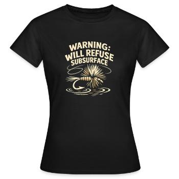À la mouche sèche uniquement | Pêche à la mouche sèche - T-shirt Femme - noir - Devant - AI Model Female 172 dark (172cm)