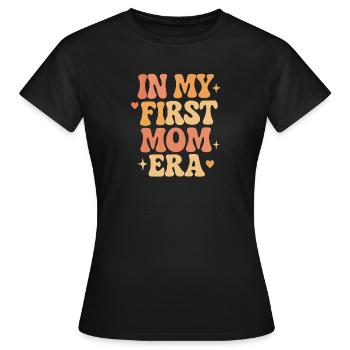 First Mother's Day Mom Gift Idea Family Groovy - Women's T-Shirt - black - Front - AI Model Female 172 dark (172cm)