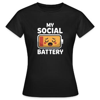 Social Battery Introvert Dead Battery Battery - Women's T-Shirt - black - Front - AI Model Female 172 dark (172cm)