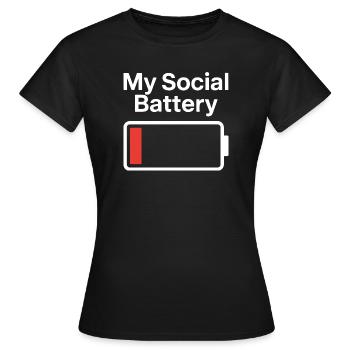 Social Battery Introvertiert Leere Batterie Akku - Frauen T-Shirt - Schwarz - Vorne - AI Model Female 172 dark (172cm)
