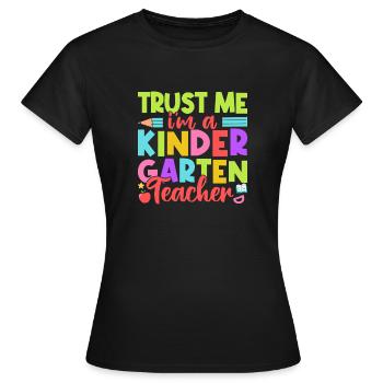 Prof de maternelle Crois-moi, je suis institutrice de maternelle - T-shirt Femme - noir - Devant - AI Model Female 172 dark (172cm)