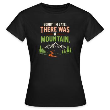 Wandern – Outdoor-Abenteuer - Frauen T-Shirt - Schwarz - Vorne - AI Model Female 172 dark (172cm)