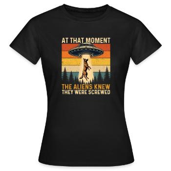 Les extraterrestres savaient que les Malinois belges avaient foutu en l’air - T-shirt Femme - noir - Devant - AI Model Female 172 dark (172cm)