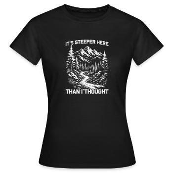 Plus raide ici Randonnée Montagnes Alpinisme - T-shirt Femme - noir - Devant - AI Model Female 172 dark (172cm)