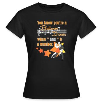 Danse de couple en valse - T-shirt Femme - noir - Devant - AI Model Female 172 dark (172cm)