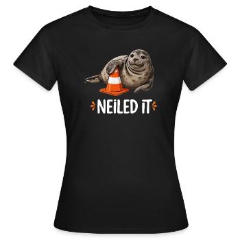 Neiled It Robbe Verkehrskegel Baustelle Humor - Frauen T-Shirt - Schwarz - Vorne - AI Model Female 172 dark (172cm)