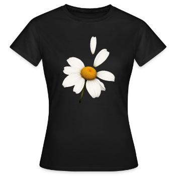 Margerite mit fliegenden Blütenblättern Design - Frauen T-Shirt - Schwarz - Vorne - AI Model Female 172 dark (172cm)