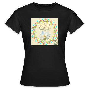 Éclat de la Lumière de l’Anneau de Fleurs - T-shirt Femme - noir - Devant - AI Model Female 172 dark (172cm)