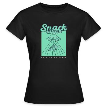 Snack de pizza OVNI - T-shirt Femme - noir - Devant - AI Model Female 172 dark (172cm)
