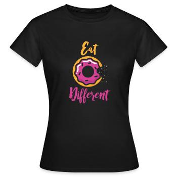 Donut Donuts Logo Spruch mit pink Glasur - Frauen T-Shirt - Schwarz - Vorne - AI Model Female 172 dark (172cm)