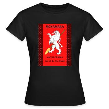 Nom de famille Macnamara - T-shirt Femme - noir - Devant - AI Model Female 172 dark (172cm)