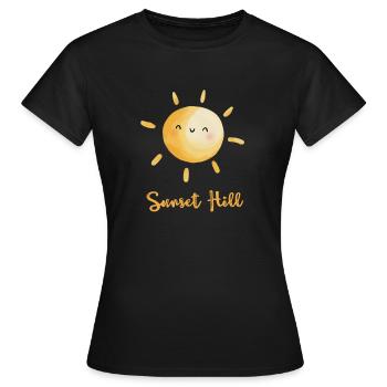 Sunset hill - Frauen T-Shirt - Schwarz - Vorne - AI Model Female 172 dark (172cm)
