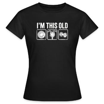 Je suis ce vieux mème de gag de voiture drôle de mécanicien - T-shirt Femme - noir - Devant - AI Model Female 172 dark (172cm)