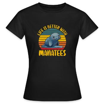 La vie est meilleure avec les lamantins, les animaux aquatiques - T-shirt Femme - noir - Devant - AI Model Female 172 dark (172cm)