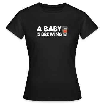 Eine werdende Mutter, deren Baby gerade Kaffee brü - Frauen T-Shirt - Schwarz - Vorne - AI Model Female 172 dark (172cm)