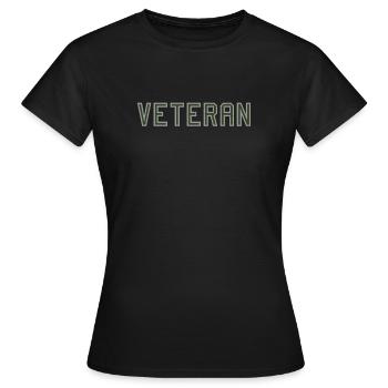 Veteran Stolz Grafik - Frauen T-Shirt - Schwarz - Vorne - AI Model Female 172 dark (172cm)