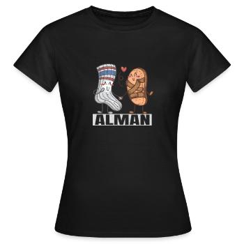 Alman mit Sandalen und Socken Typisch Deutsch - Frauen T-Shirt - Schwarz - Vorne - AI Model Female 172 dark (172cm)