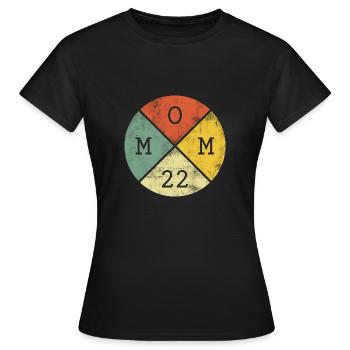 Mama 2022 Vintage Zukünftige Mutter Mom - Frauen T-Shirt - Schwarz - Vorne - AI Model Female 172 dark (172cm)