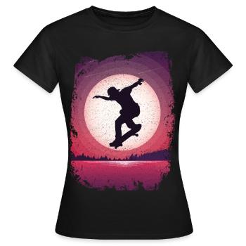 SK8R | | lune | de skateboard Patinage - T-shirt Femme - noir - Devant - AI Model Female 172 dark (172cm)