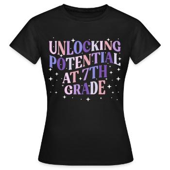 Formation des enseignants pour la 7e année, école - T-shirt Femme - noir - Devant - AI Model Female 172 dark (172cm)