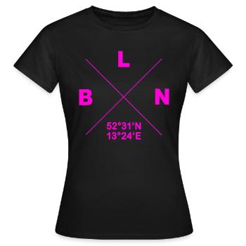 Berlin Koordinaten Design BLN Geschenk Heimat Kiez - Frauen T-Shirt - Schwarz - Vorne - AI Model Female 172 dark (172cm)