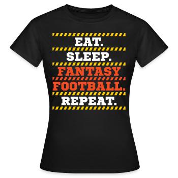 Fantasy Football - Frauen T-Shirt - Schwarz - Vorne - AI Model Female 172 dark (172cm)