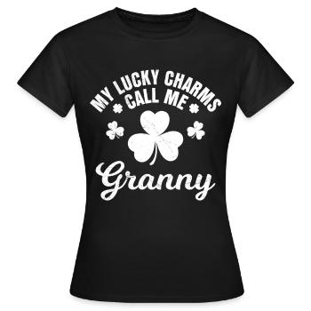 Meine Glücksbringer nennen mich Granny - Frauen T-Shirt - Schwarz - Vorne - AI Model Female 172 dark (172cm)