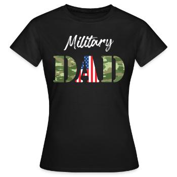 Fan militaire Père Patriotisme Amérique Fier - T-shirt Femme - noir - Devant - AI Model Female 172 dark (172cm)