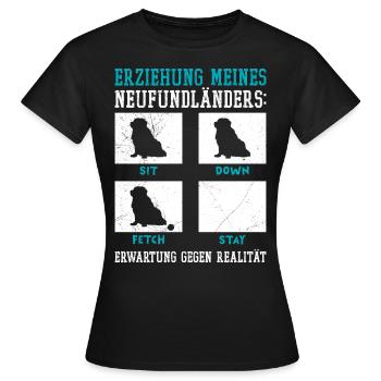 Hundetraining ERZIEHUNG MEINES NEUFUNDLÄNDERS - Frauen T-Shirt - Schwarz - Vorne - AI Model Female 172 dark (172cm)