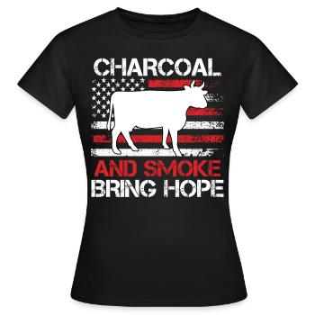 Grill Master LE CHARBON DE BOIS ET LA FUMÉE APPORTENT DE L’ESPOIR - T-shirt Femme - noir - Devant - AI Model Female 172 dark (172cm)
