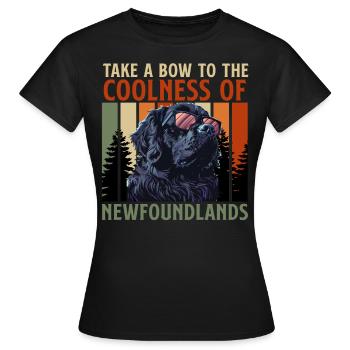 Neufundländer BOW TO THE COOLNESS OF - Frauen T-Shirt - Schwarz - Vorne - AI Model Female 172 dark (172cm)