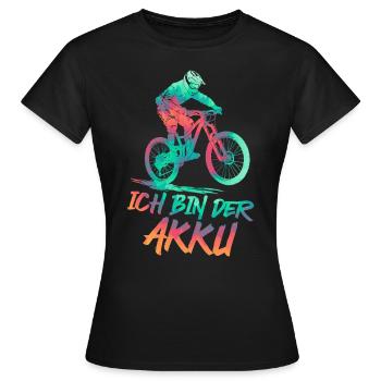 Radfahrer ICH BIN DER AKKU Radeln Lustiges - Frauen T-Shirt - Schwarz - Vorne - AI Model Female 172 dark (172cm)