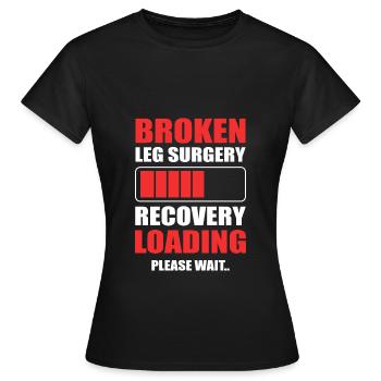 Gebrochenes Bein - Frauen T-Shirt - Schwarz - Vorne - AI Model Female 172 dark (172cm)